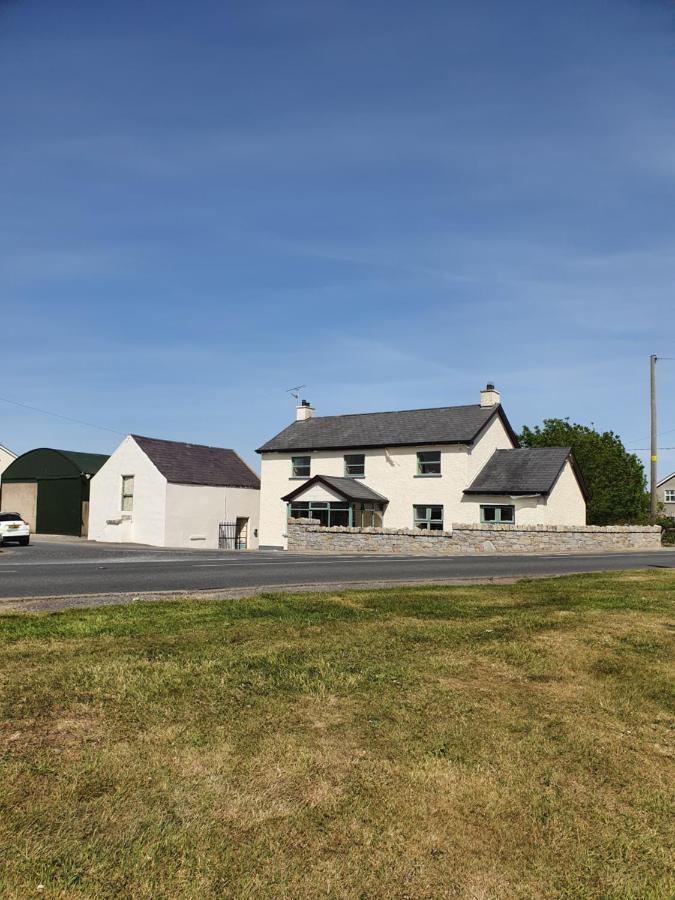 Apartmán The Aul Shop & Public House -Entire Private Annexe Kilcoo Exteriér fotografie
