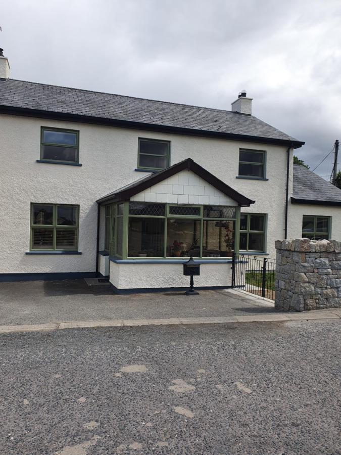 Apartmán The Aul Shop & Public House -Entire Private Annexe Kilcoo Exteriér fotografie