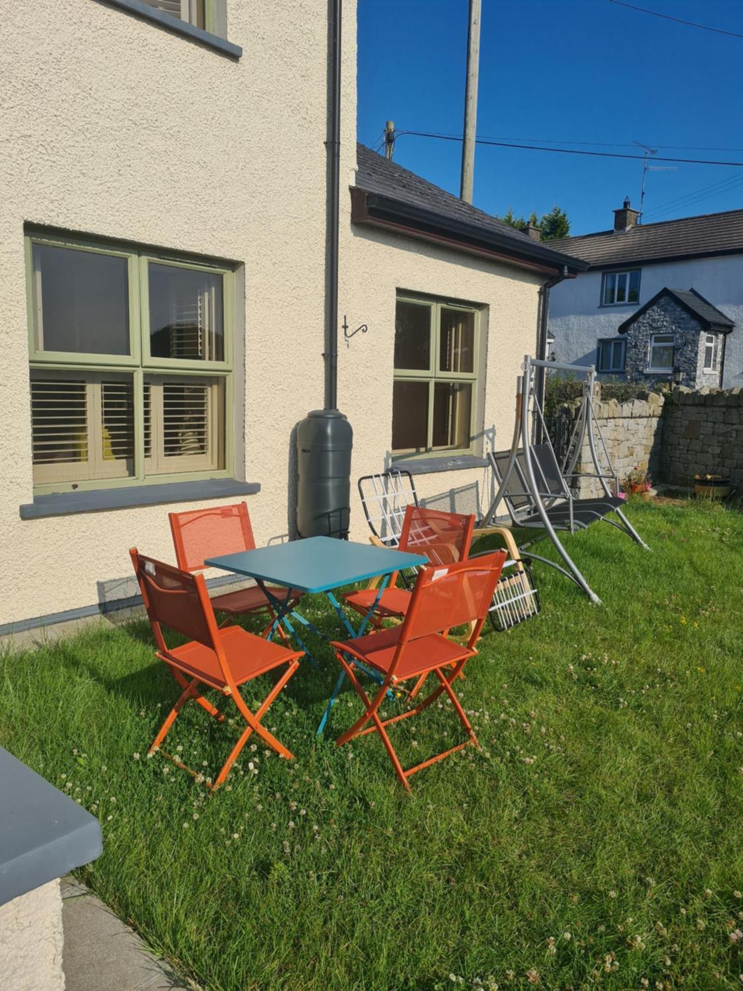 Apartmán The Aul Shop & Public House -Entire Private Annexe Kilcoo Exteriér fotografie